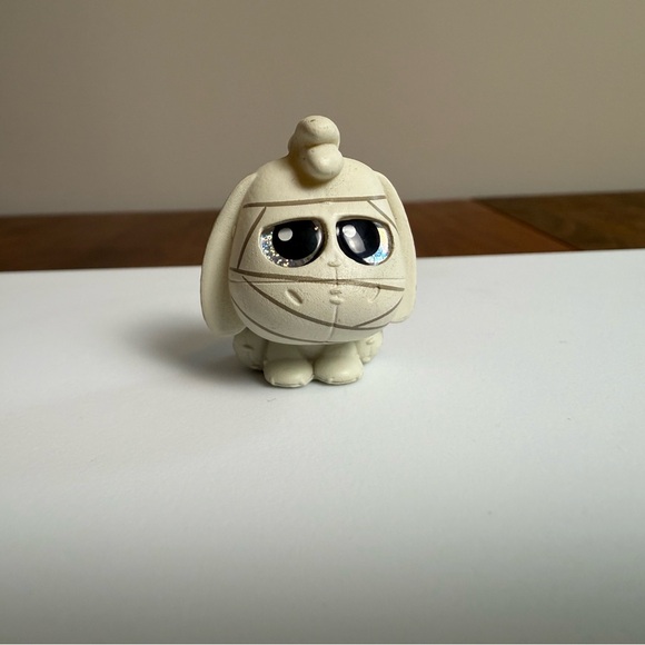 Disney Other - Eeyore Halloween Doorable